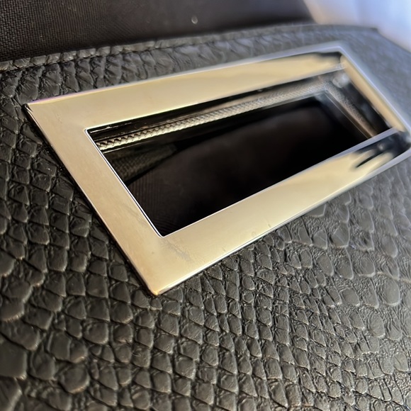 Express Handbag - Picture 3 of 4